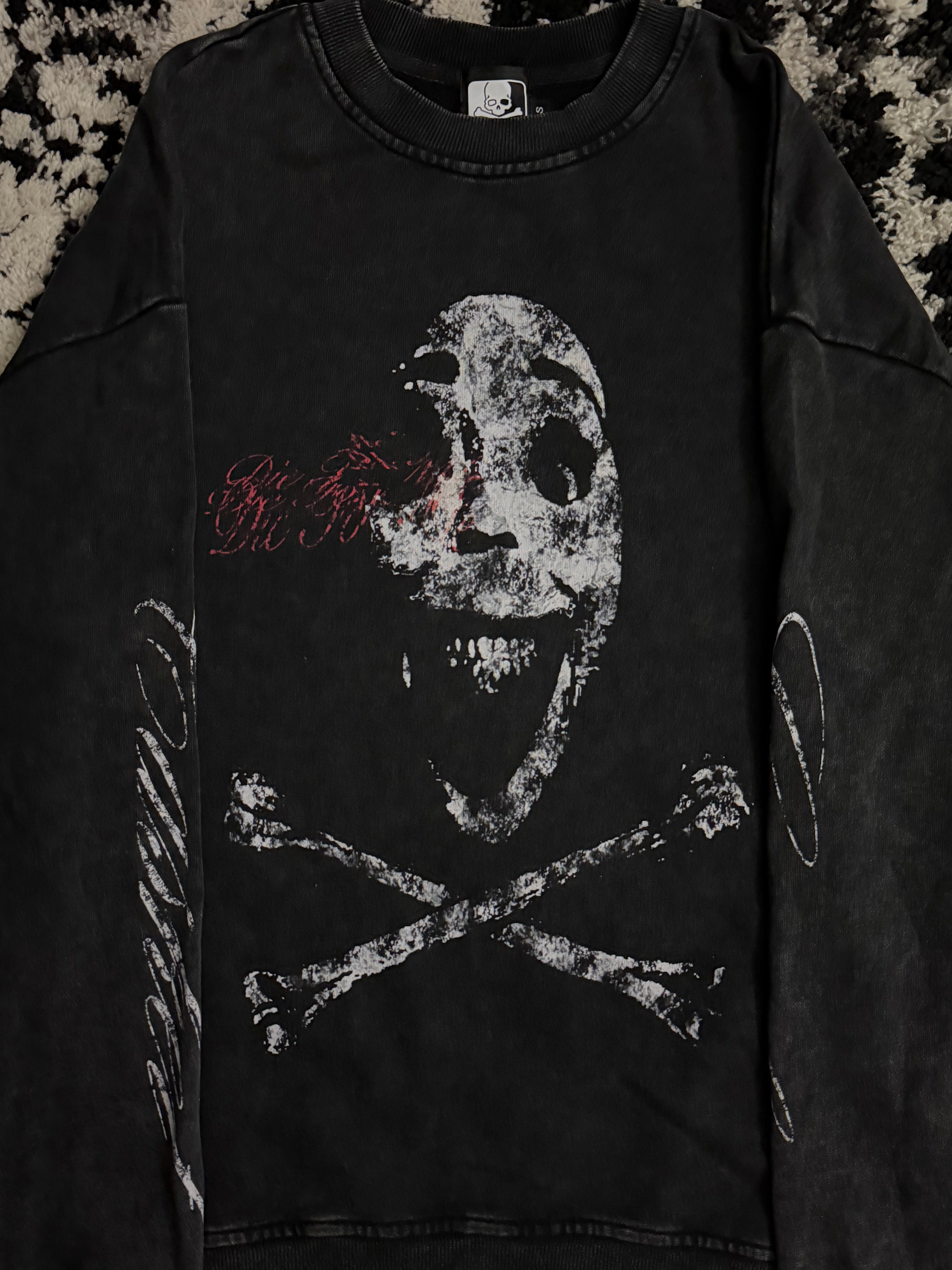 “BONES” CREWNECK